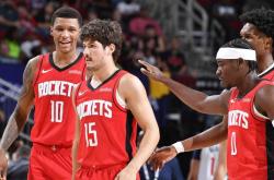 开云体育入口-火箭主帅因伤犹豫是否重回赛场，球队或迎新挑战的简单介绍