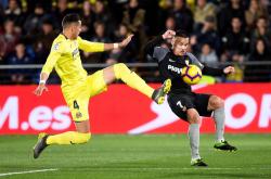 开云体育网页版-比利亚雷亚尔主教练带病指挥，获得球员尊重