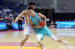 开云体育直播-包含镇江篮球场上斩获连胜，势不可挡的词条