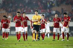 开云体育地址-广州恒大胜江苏苏宁，稳坐榜首位置