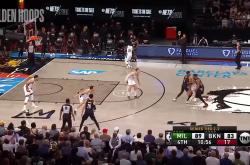 开云体育下载-包含雄鹿客场战胜篮网，实现多点进球的词条