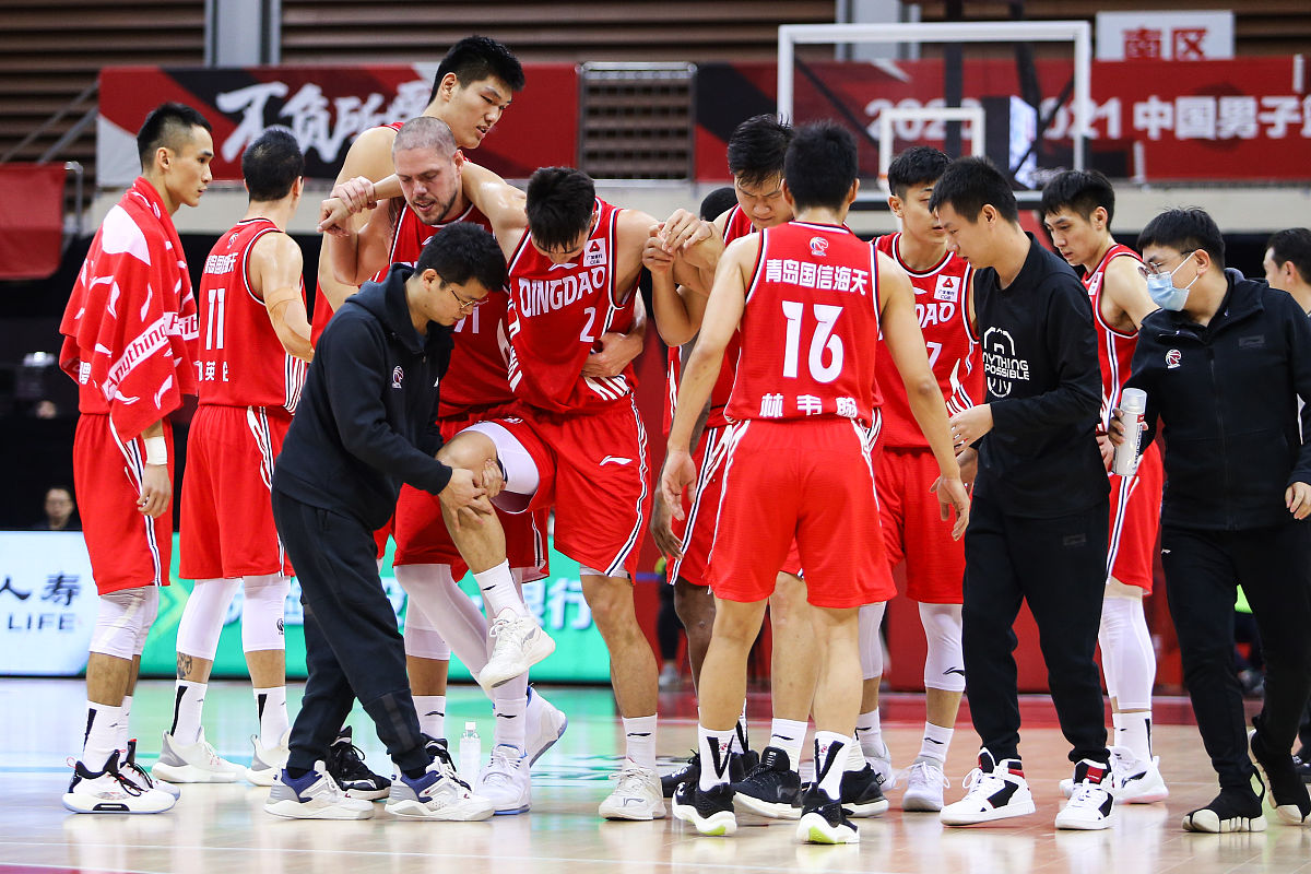 包含比赛结果扑朔迷离，CBA联赛中热门球队屡现失利的词条