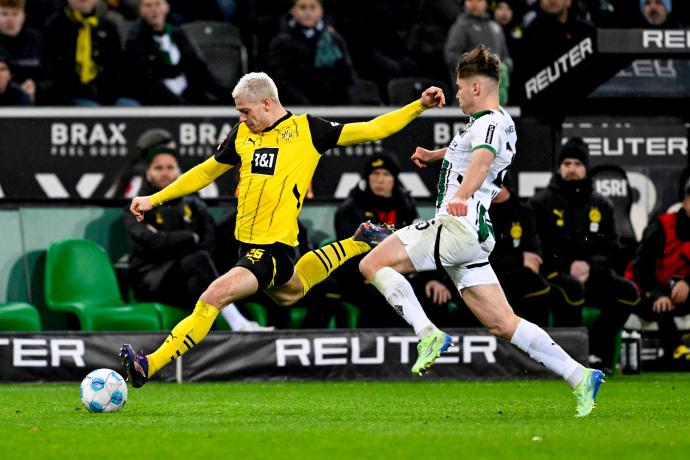 关于法兰克福客场挑战门兴格拉德巴赫，拼晋级的信息