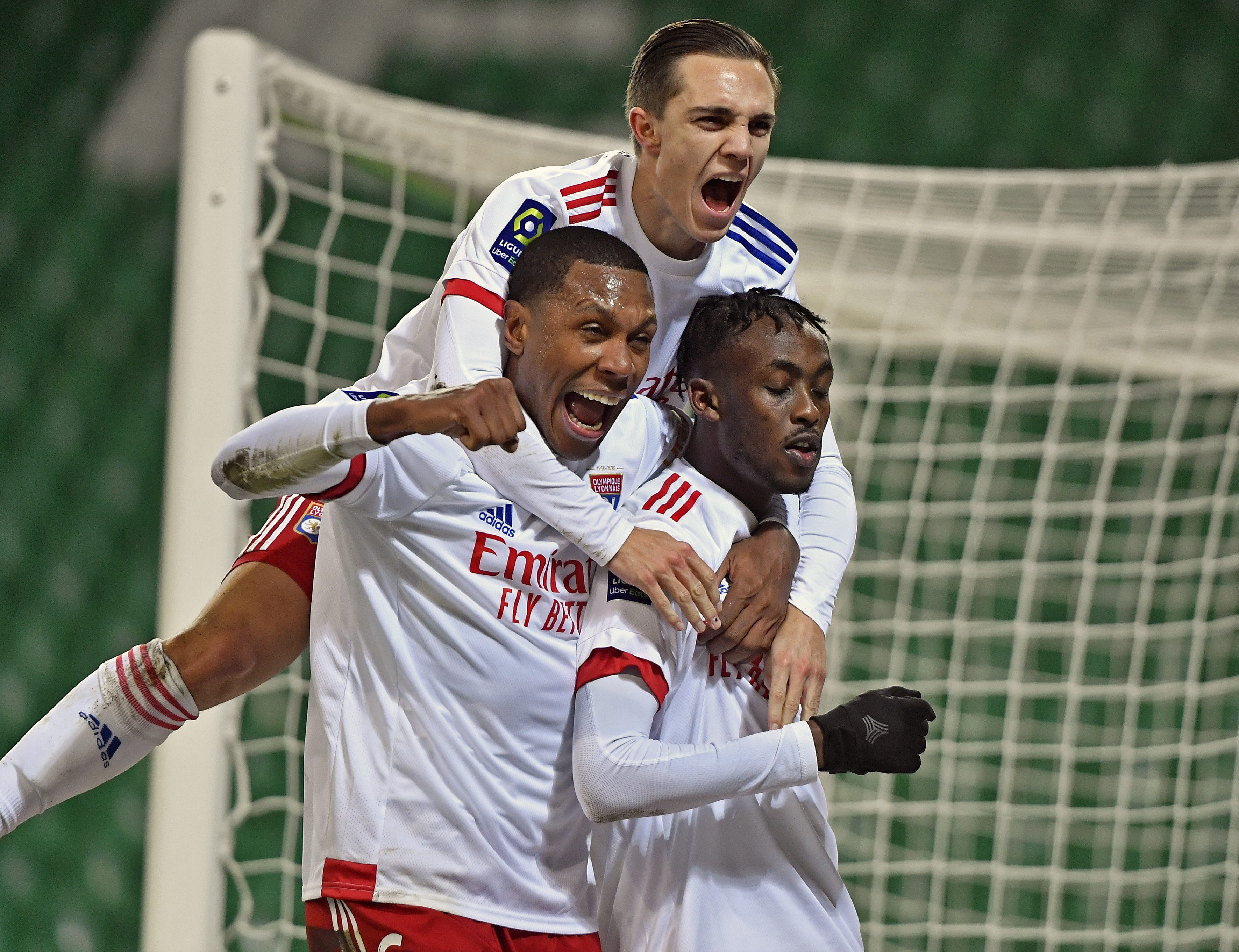 关于里昂中场伤愈归队，新赛季表现超乎想象的信息