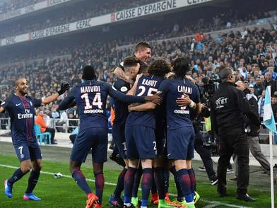 关于欧洲顶级球队的对决吸引了全球球迷的目光，引发热议的信息