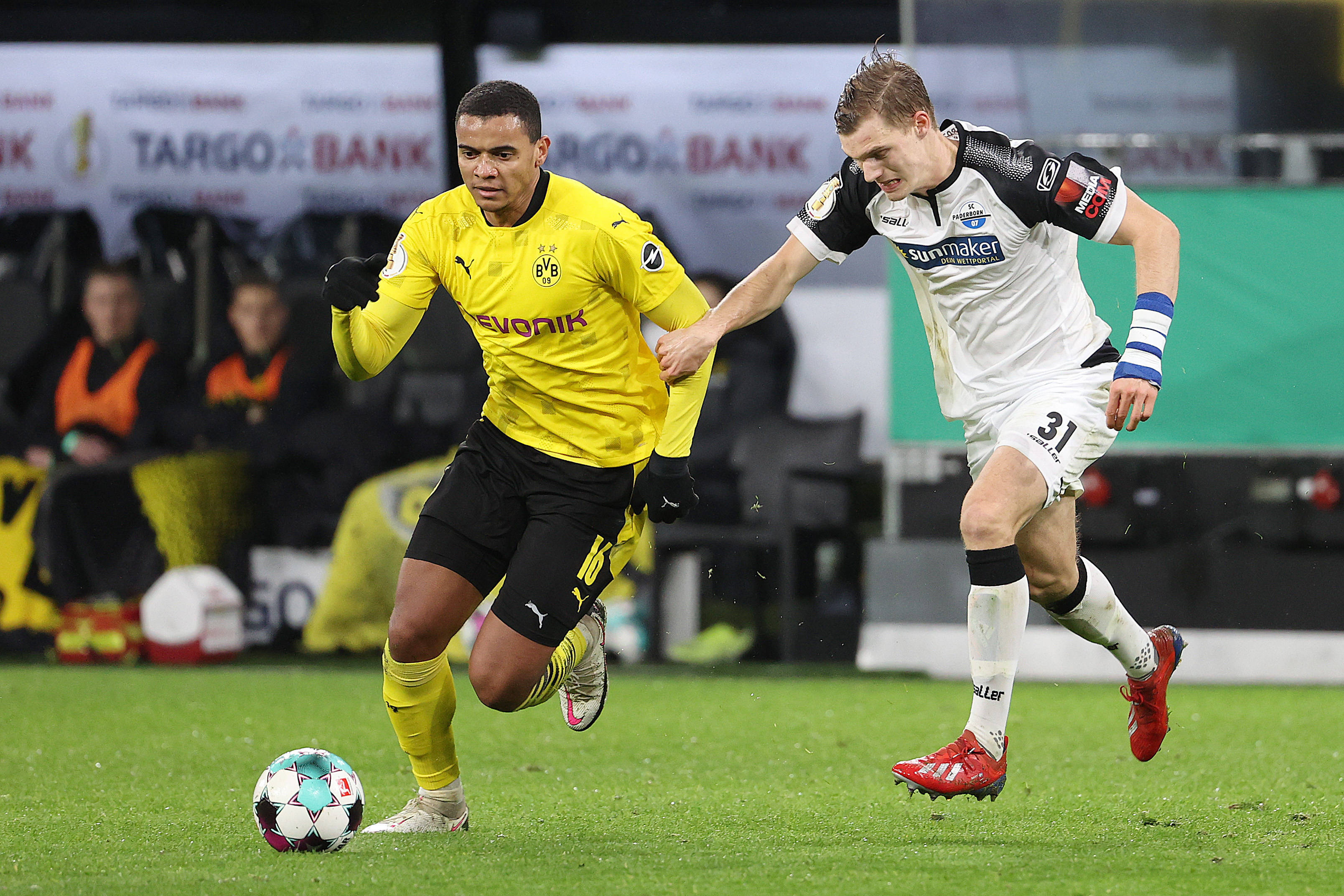 多特蒙德连续失球,陷入防线困境 多特蒙德连续失球,陷入防线困境