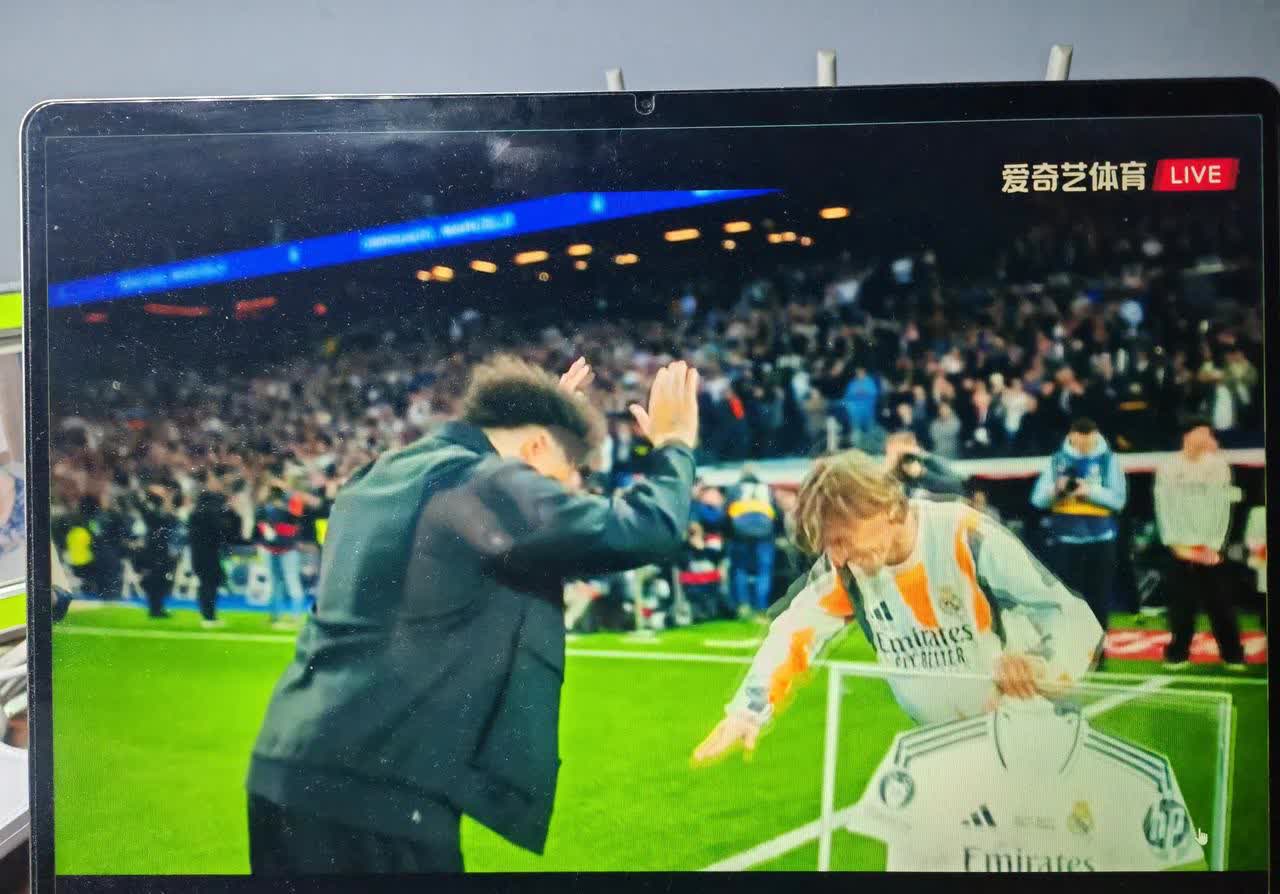 马德里德比关键时刻,皇马实现逆转胜 马德里德比关键时刻,皇马实现逆转胜