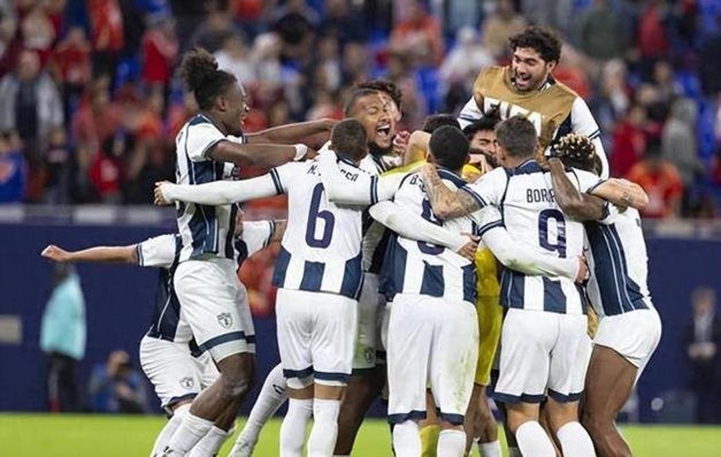 南美球队联赛总冠军角逐,席卷全场 南美球队联赛总冠军角逐,席卷全场