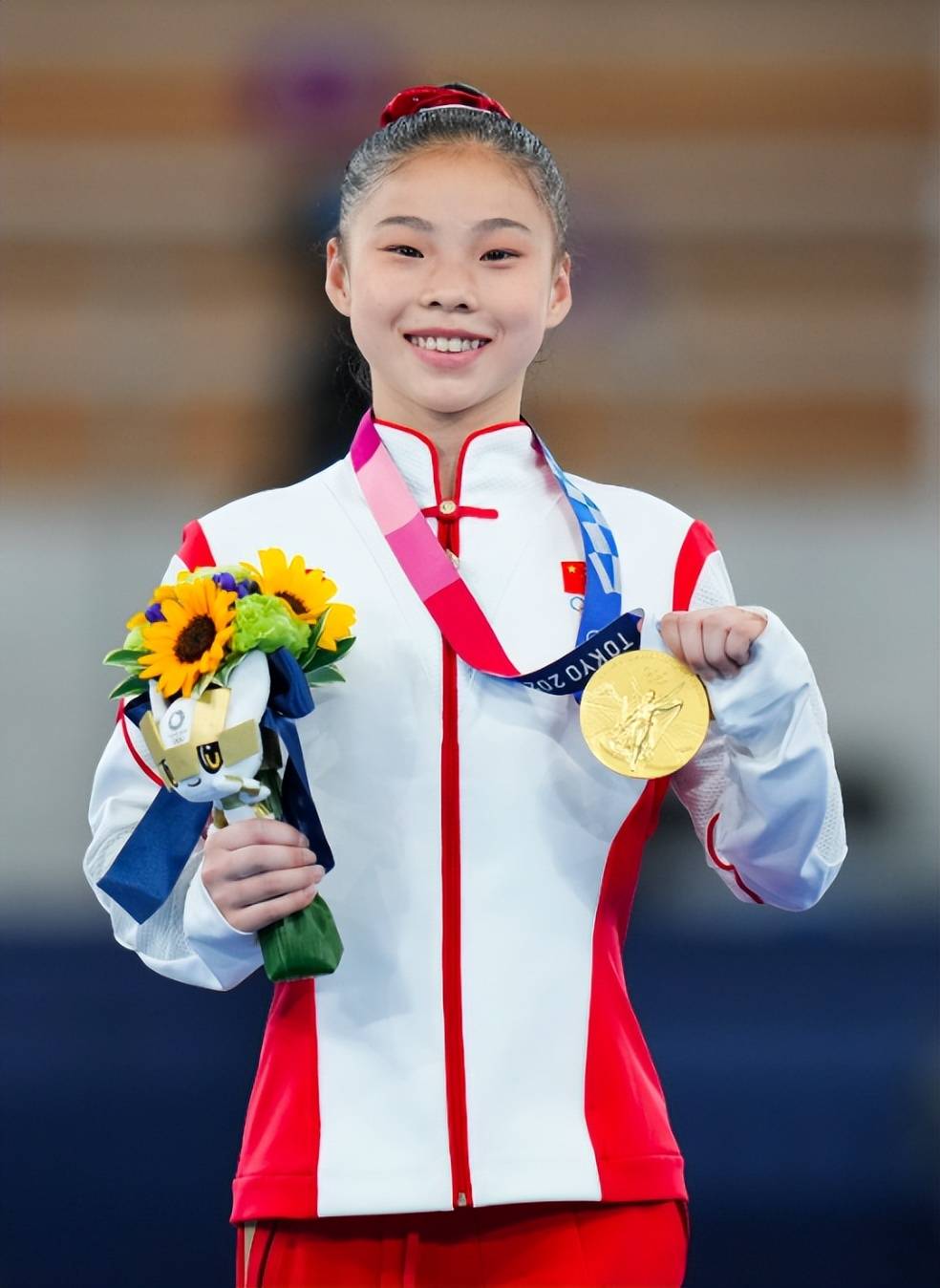 包含体操冠军因伤退出比赛,备战困难未来如何的词条 包含体操冠军因伤退出比赛,备战困难未来如何的词条