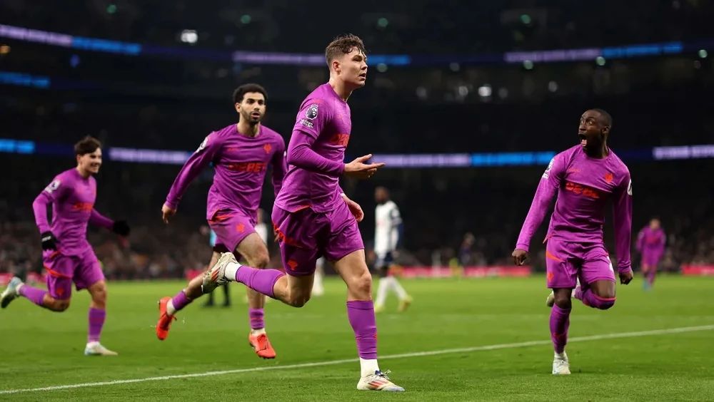 包含热刺主场大胜水晶宫，球队状态回暖的词条