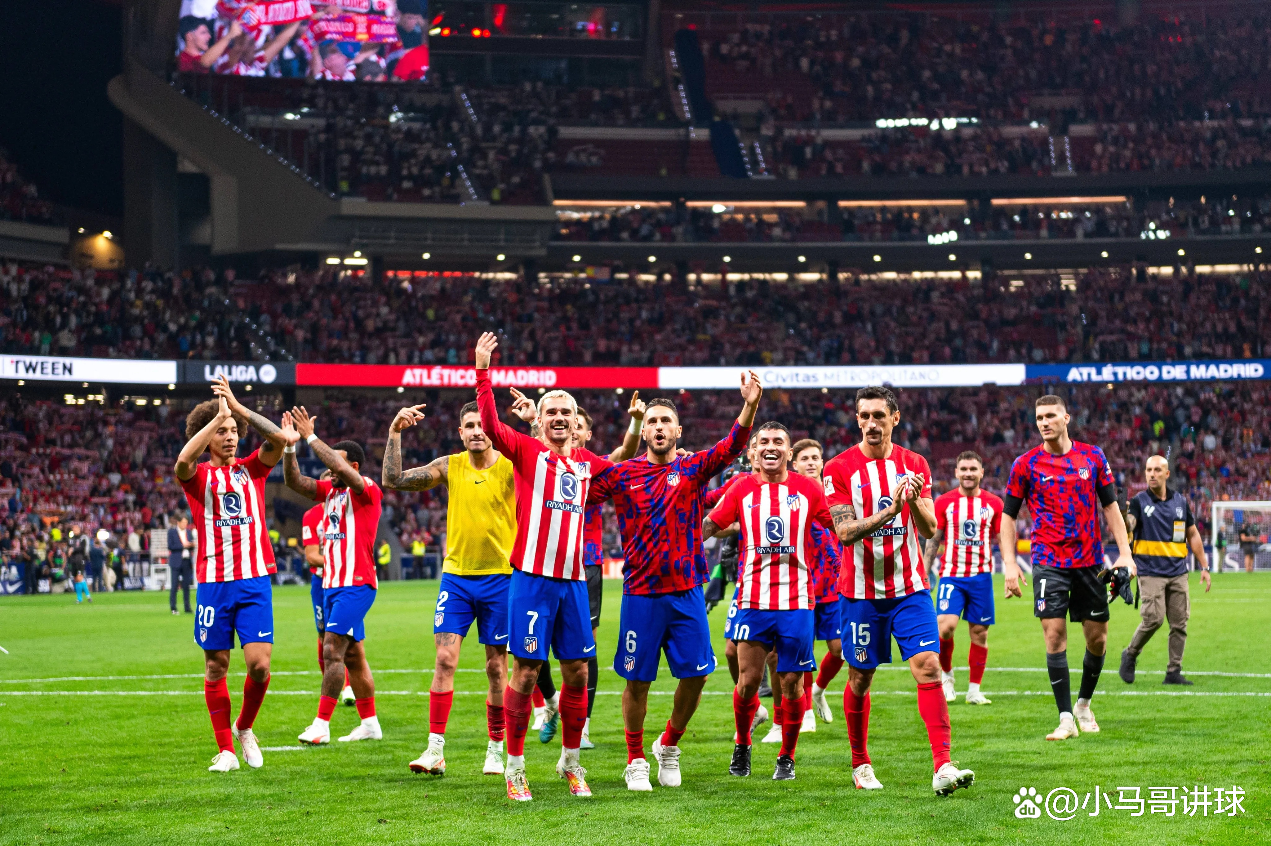 足球赛事中的角逐之战,实力对比明显 足球赛事中的角逐之战,实力对比明显