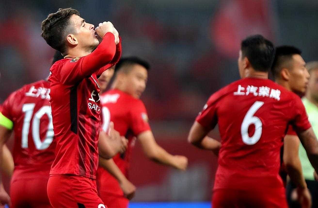 上港鲁能战平勇夺积分榜上升 上港鲁能战平勇夺积分榜上升