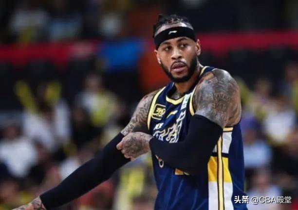 包含精彩点评:球员表现坚定,场上表现亮眼的词条 包含精彩点评:球员表现坚定,场上表现亮眼的词条