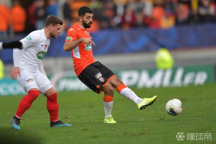 关于里昂爆冷负于瓦朗谢纳，四轮不胜状态令人担忧的信息