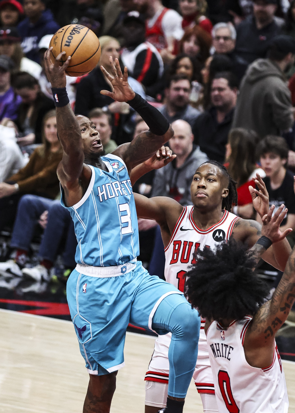 公牛再胜骑士,继续追赶季后赛 公牛再胜骑士,继续追赶季后赛