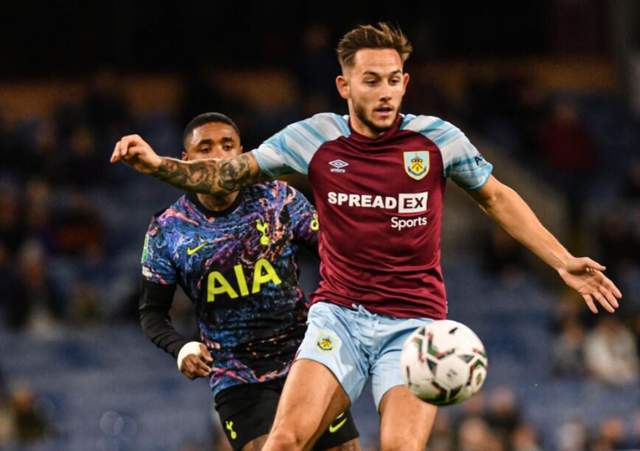 热刺主场逆转沃特福德,重返联赛前四 热刺主场逆转沃特福德,重返联赛前四