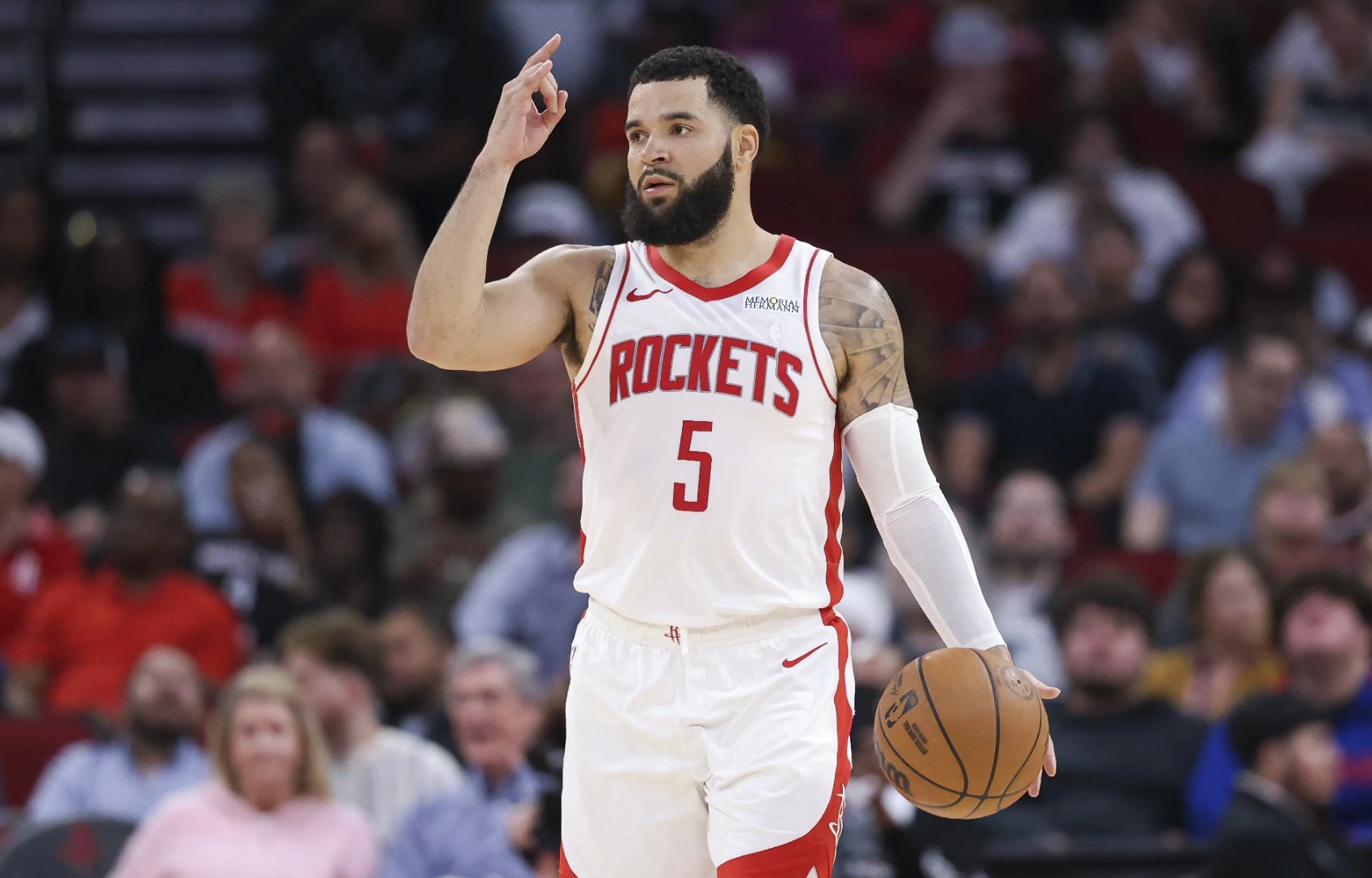 猛龙大胜奇才，范弗利特表现出色