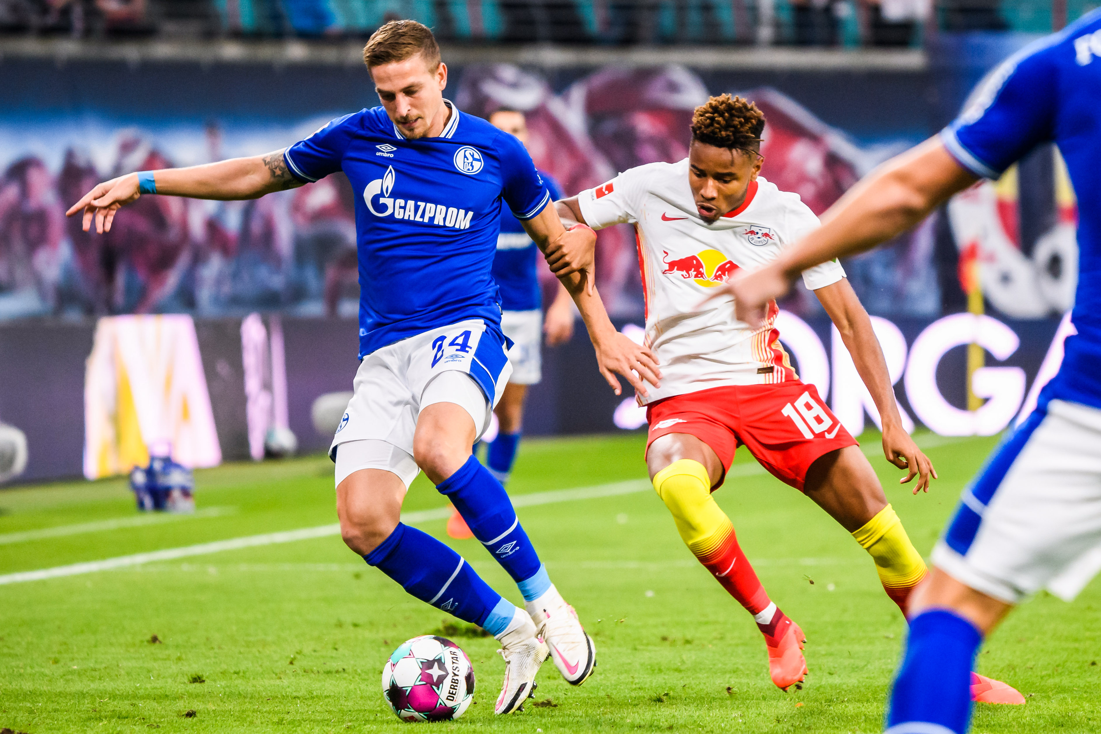 沙尔克04主场击败对手,实力得到认可 沙尔克04主场击败对手,实力得到认可